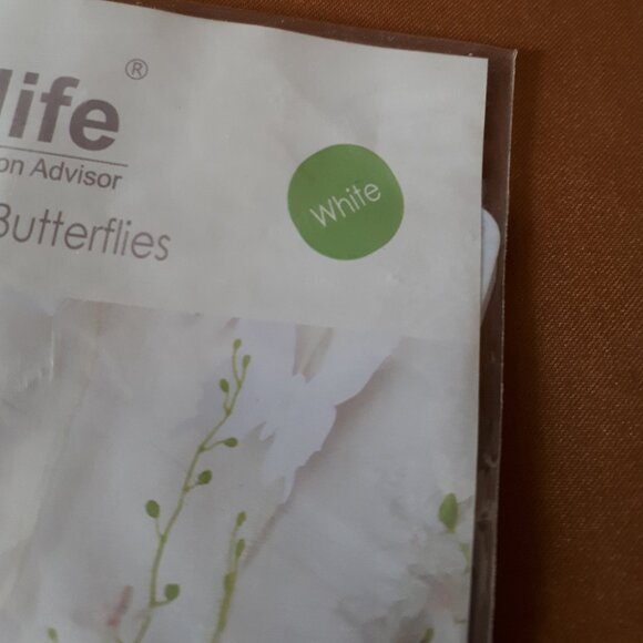 3D Decorative Butterflies - White - New in Package - Picture 4 of 5